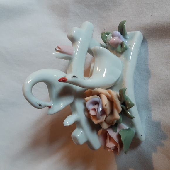 Swans on Bridge and Fence with Flowers Pastel Colors - Picture 1 of 13